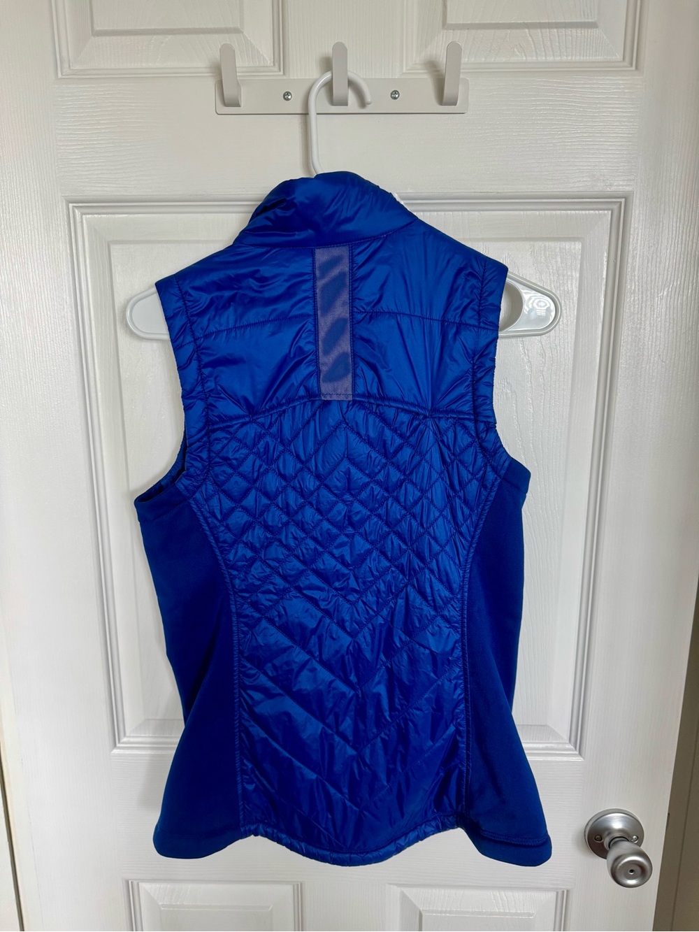 Athleta Blue Quilted Zippered Women's Vest size small. - Picture 2 of 3